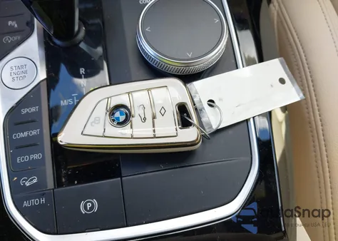 2022 BMW X3 xDrive30I z USA, uszkodzony, nr VIN 5UX53DP0XN9J21047